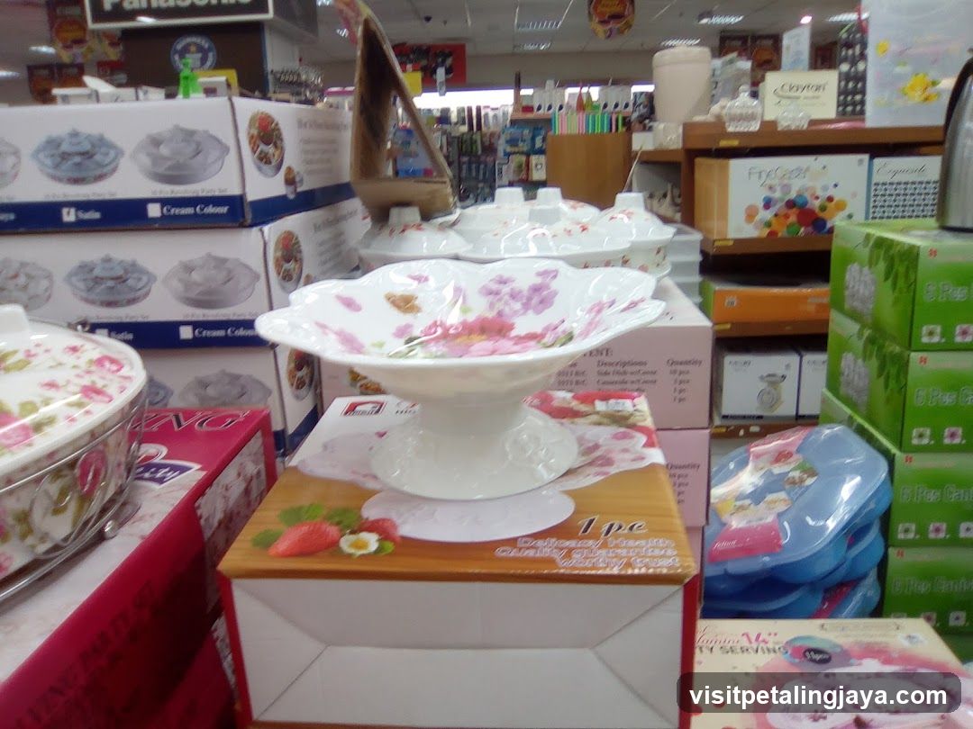 Tableware Display