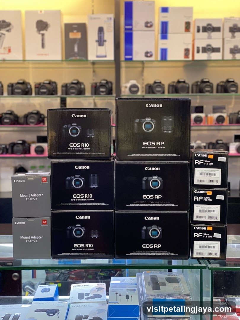 Canon Camera Store Display