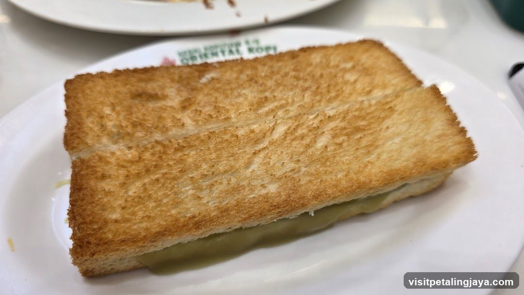 Toast with filling