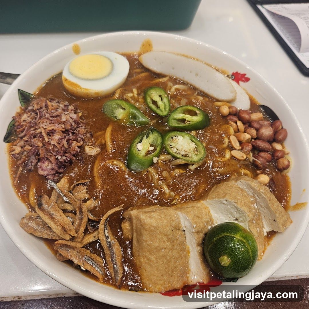 Noodle Dish with Various Toppings