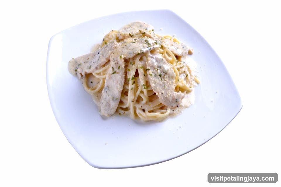 Chicken Alfredo Pasta