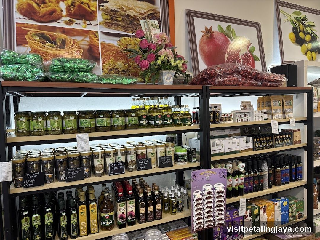 Food Products on Shelves