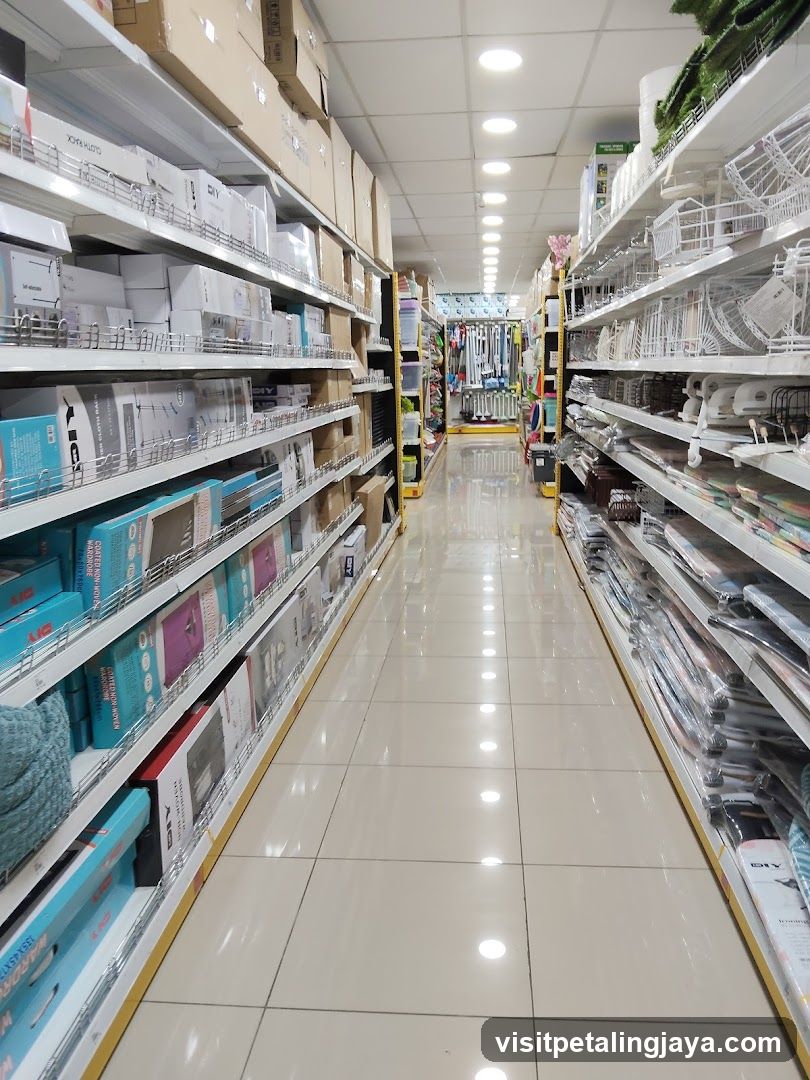 Aisle in a retail store