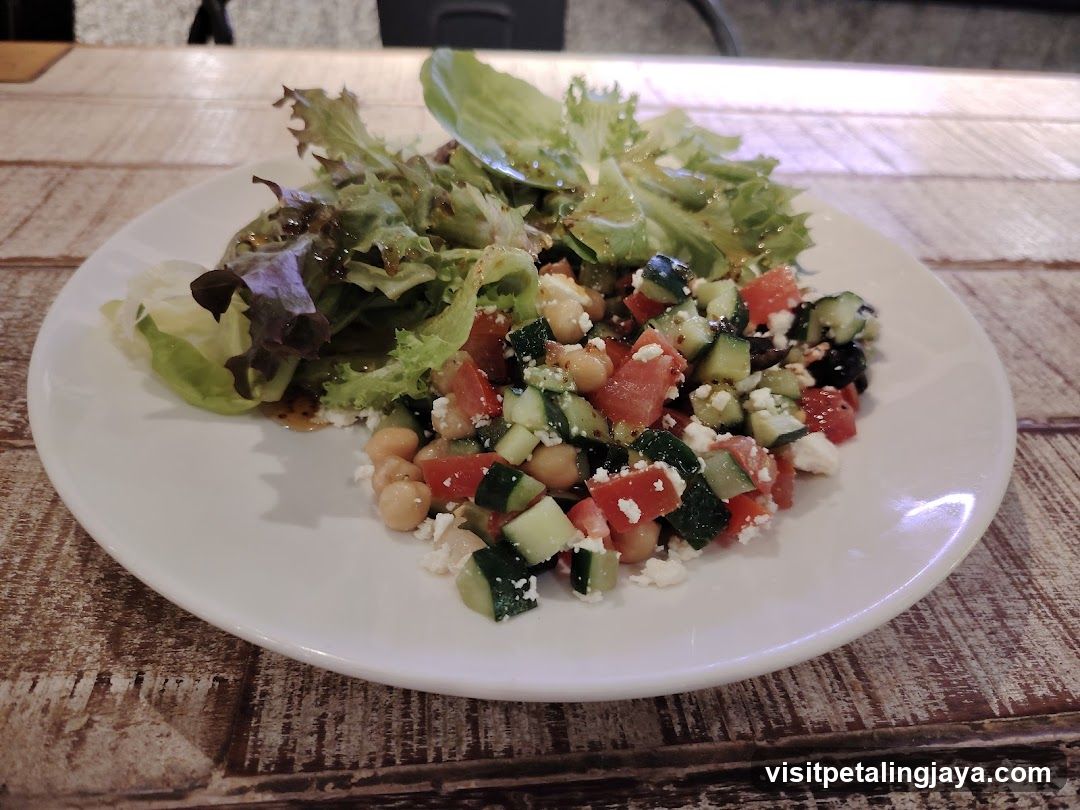 Chickpea and Cucumber Salad