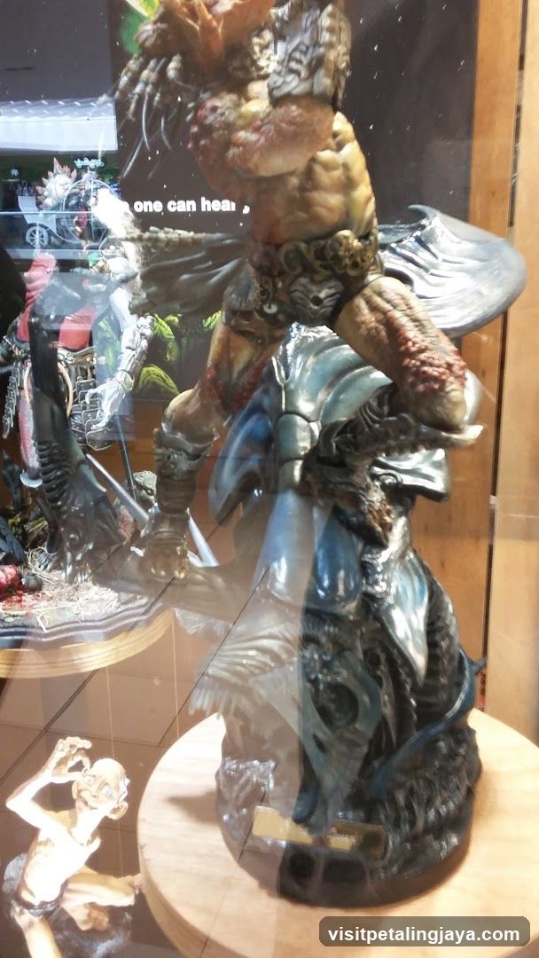 Fantasy Figurines Display