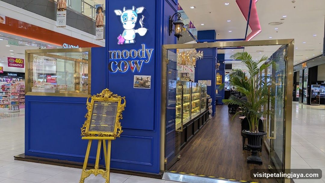 Moody Cow at Paradigm Mall JB
