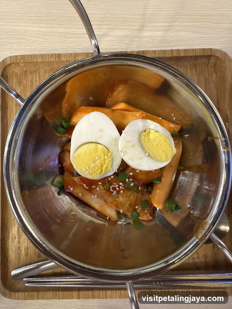 Food dish in metal bowl