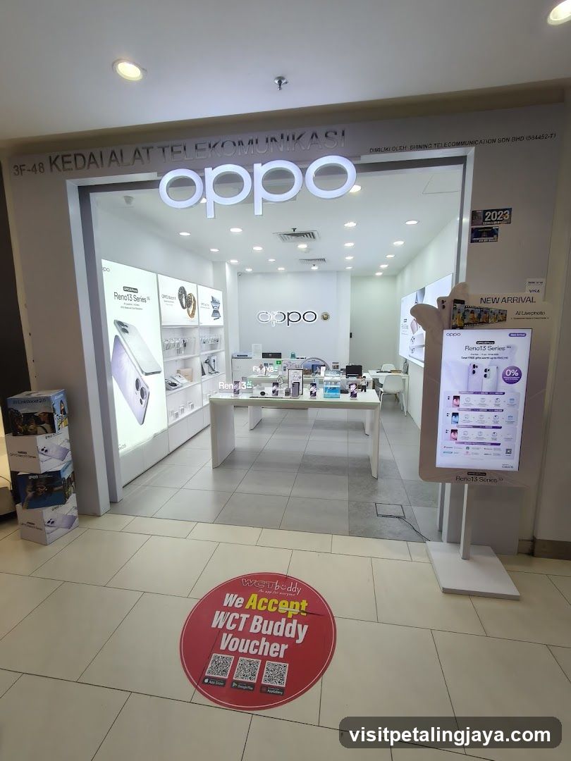 OPPO EXPERIENCE STORE JB PARADIGM MALL