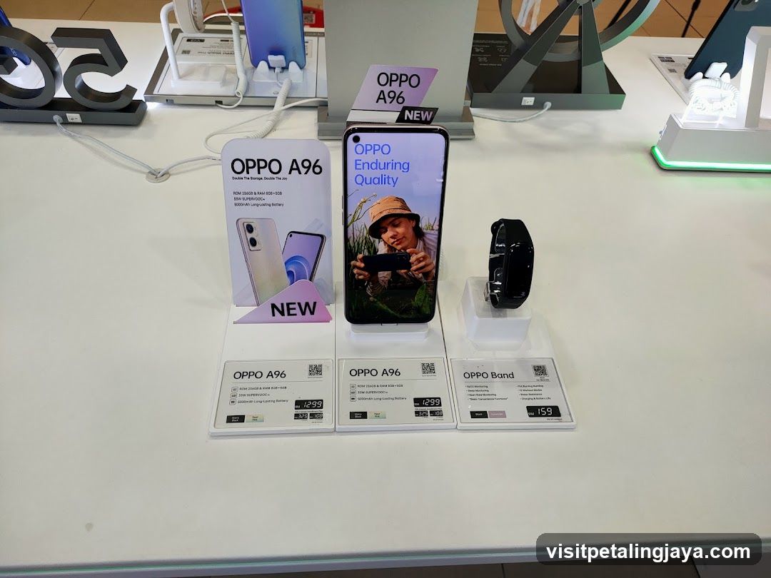 OPPO Product Display