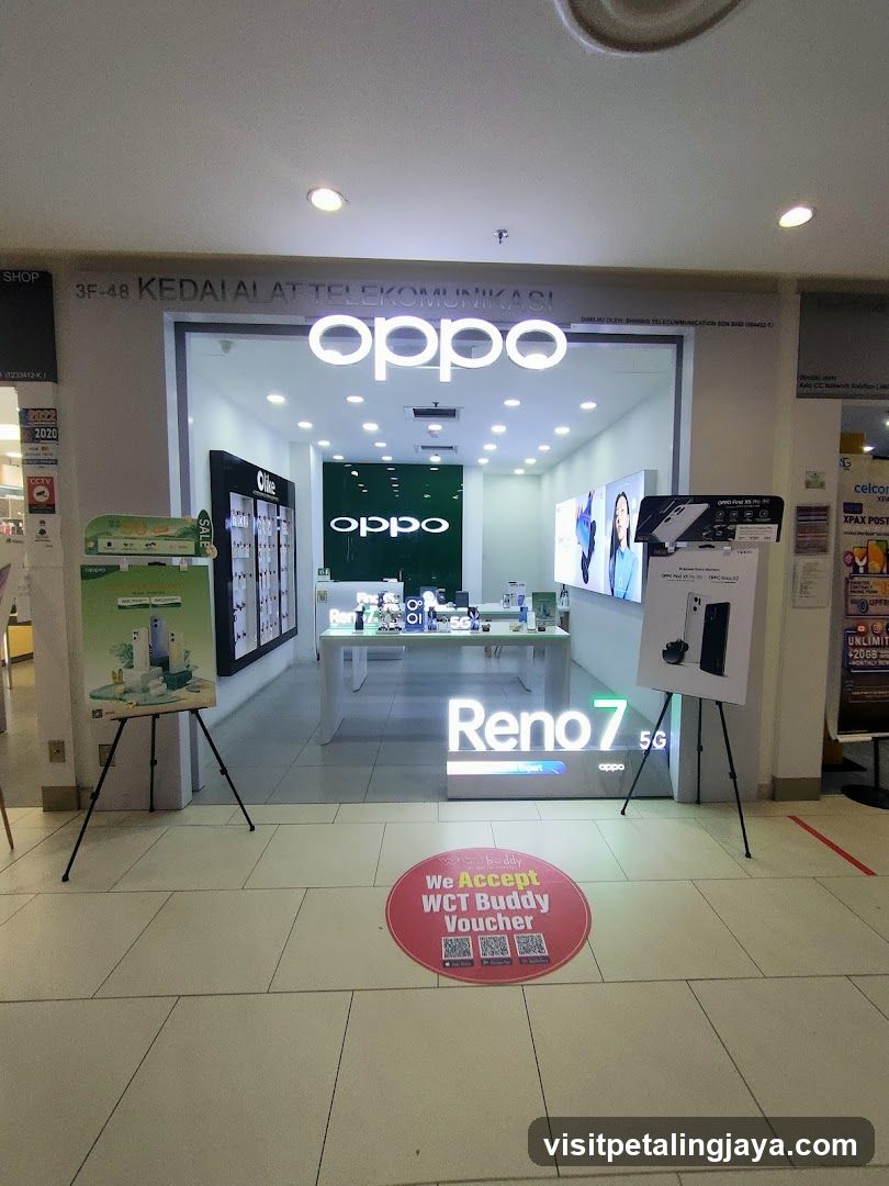 OPPO Store Entrance