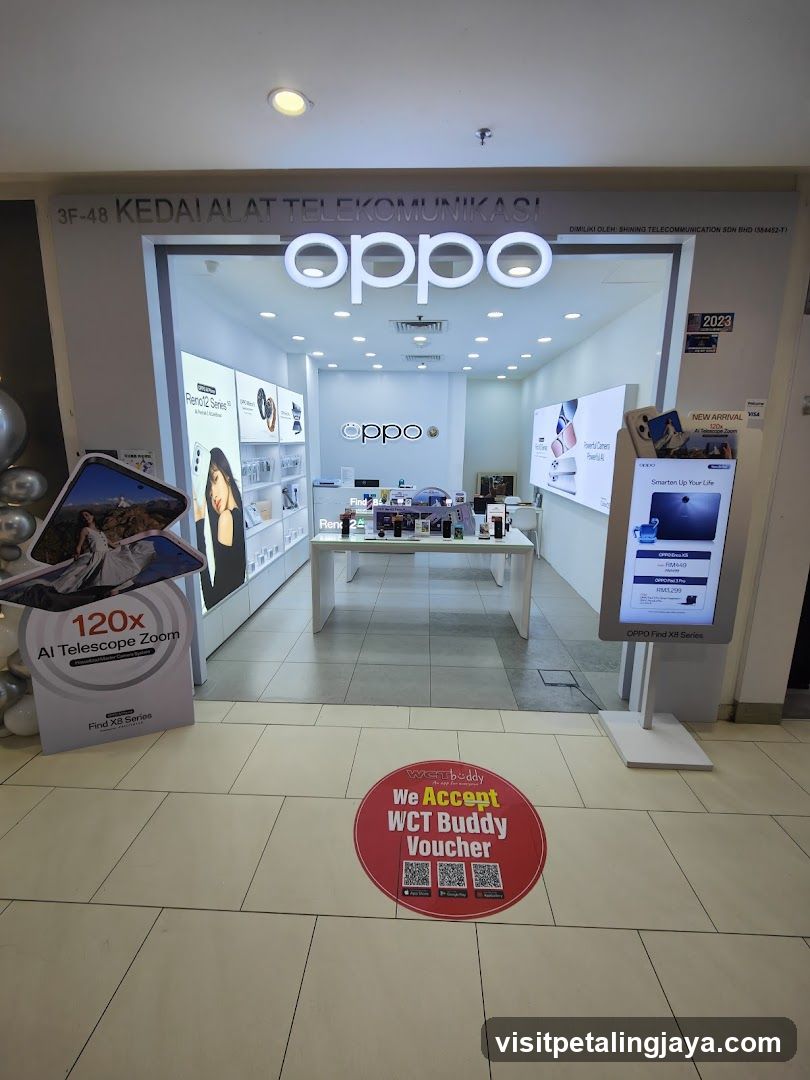 Oppo Store Entrance
