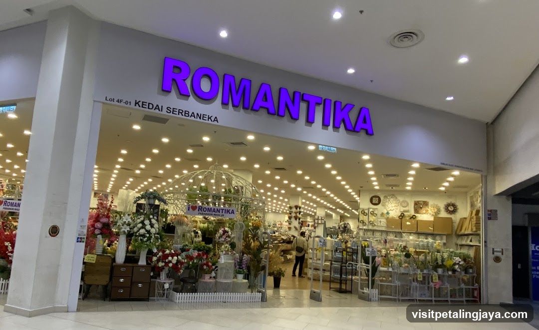 Romantika Paradigm Mall