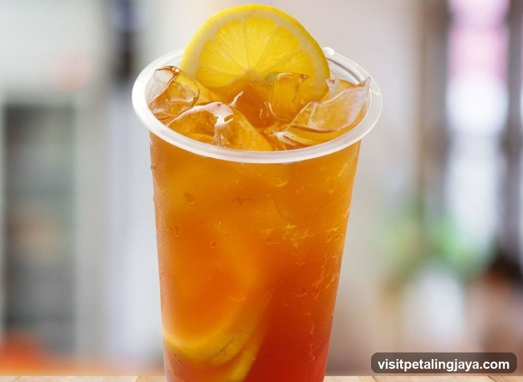 Iced Tea with Lemon