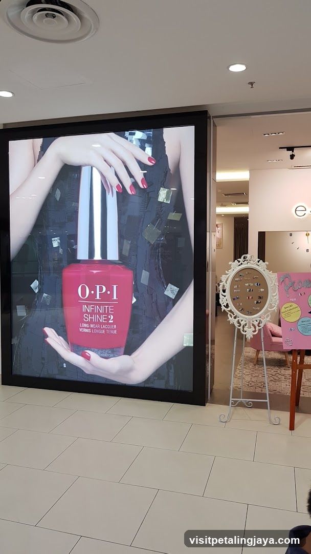 OPI Nail Polish Advertisement