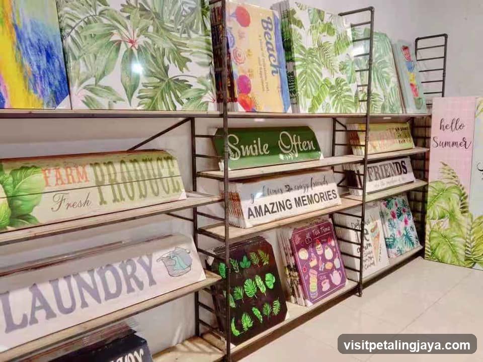 Decorative Signs and Artwork