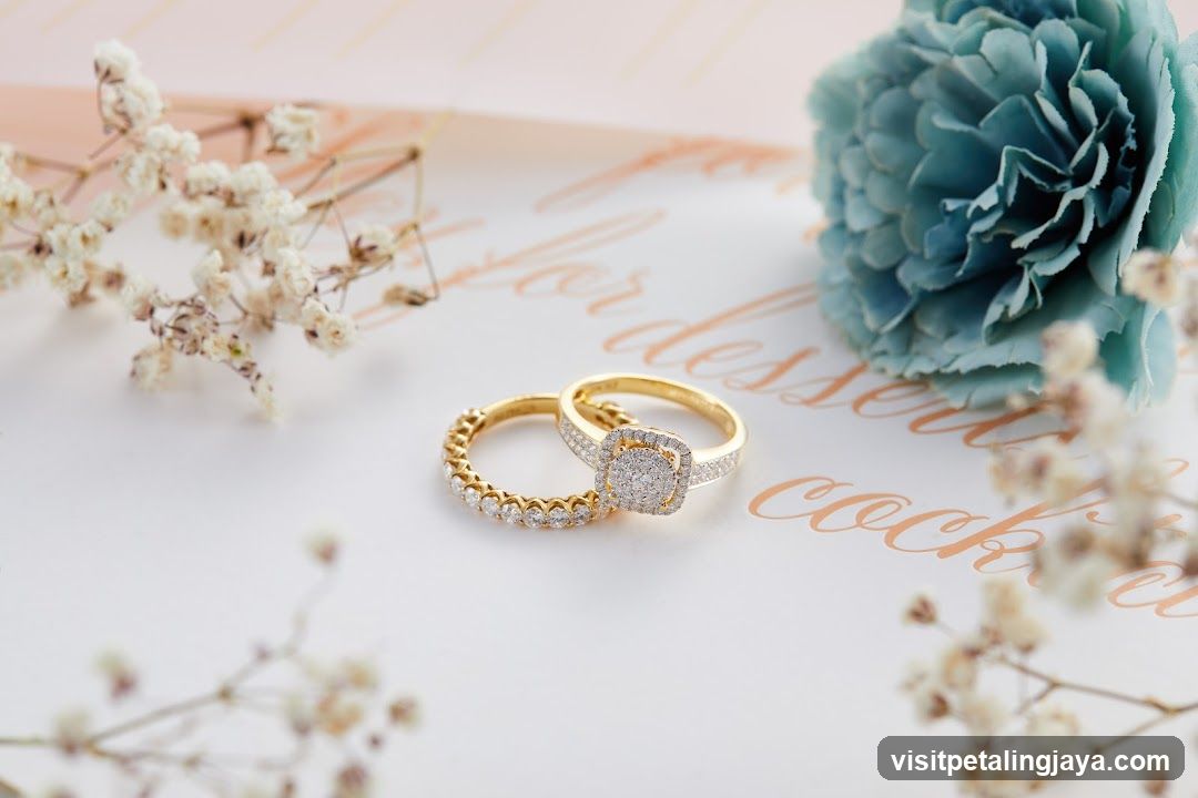 Diamond Rings with Flowers