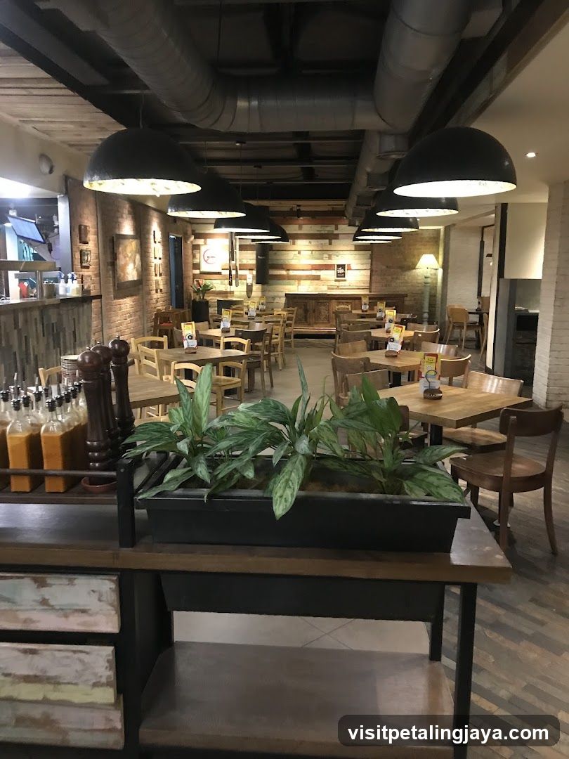 Restaurant Interior with Industrial Design