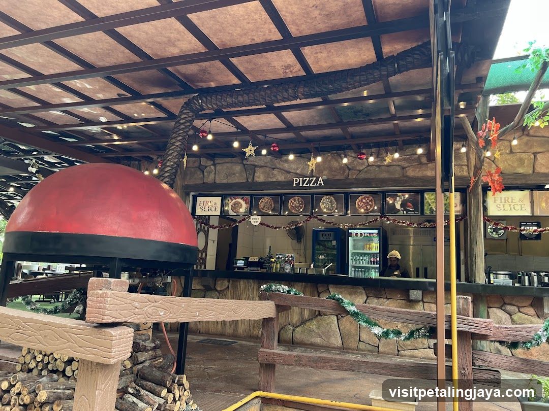 Pizza Restaurant with Wood-Fired Oven