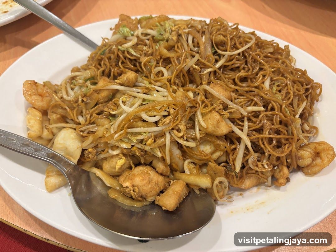 Chow Mein with Shrimp and Chicken