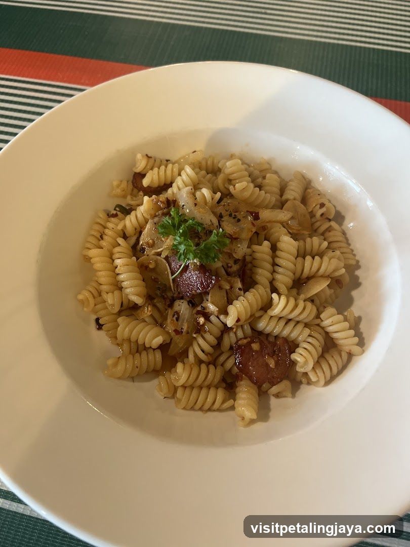 Pasta with Sausage and Onions