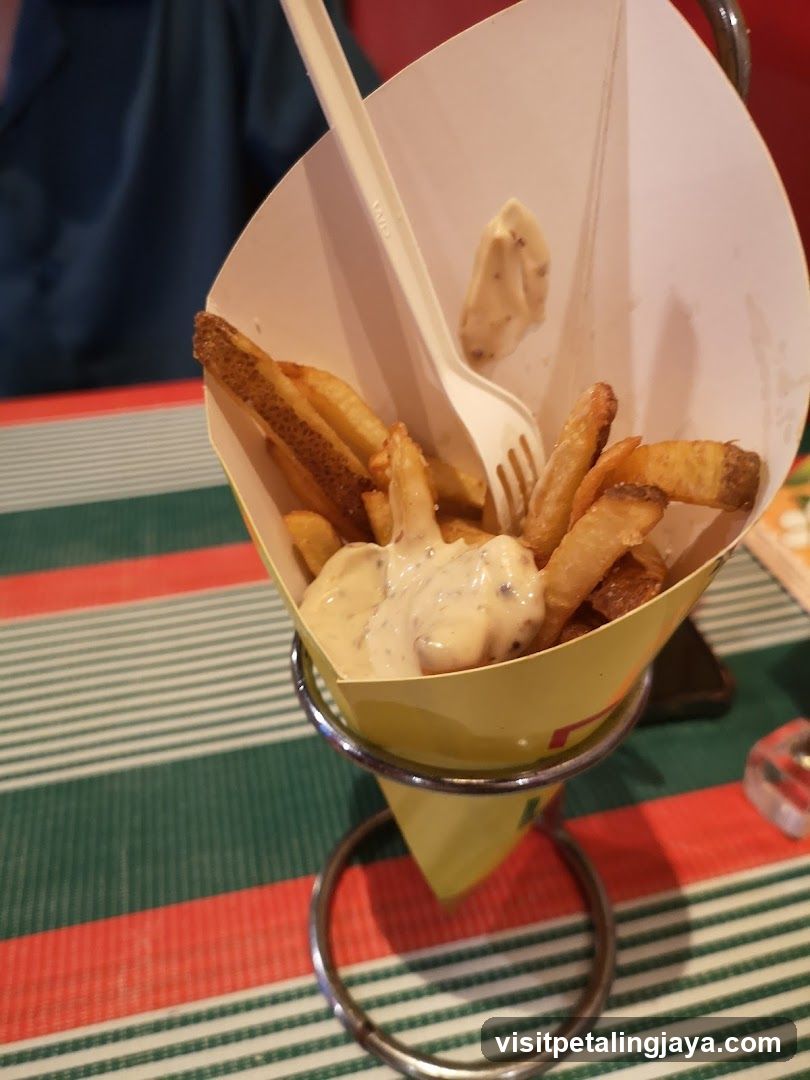 Fries with Sauce