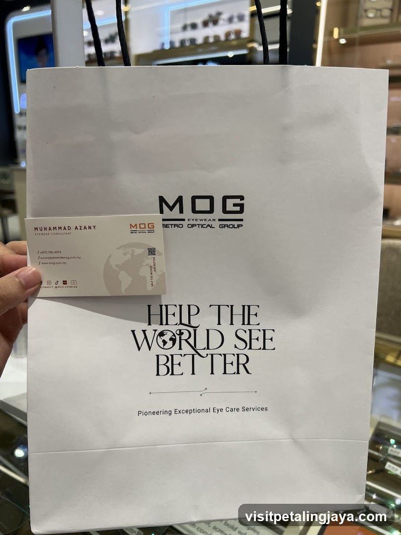 MOG Eyewear Shopping Bag