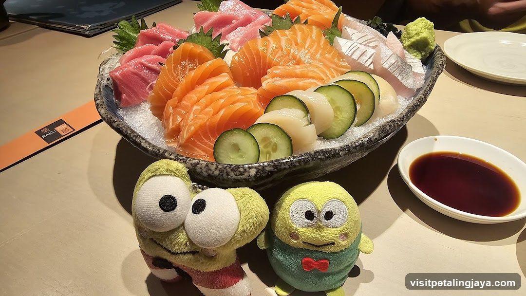 Sashimi Platter with Plush Toys