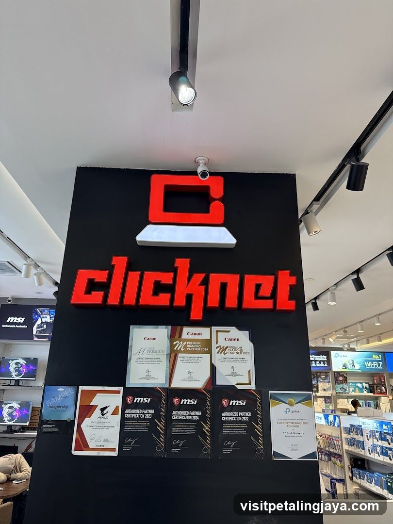 Clicknet Store Interior
