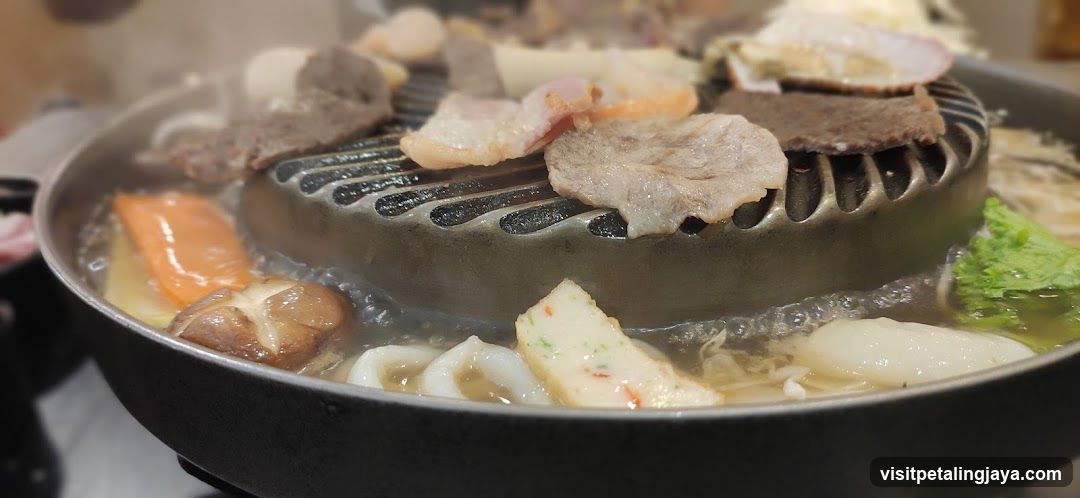 Hot Pot with Meats and Vegetables