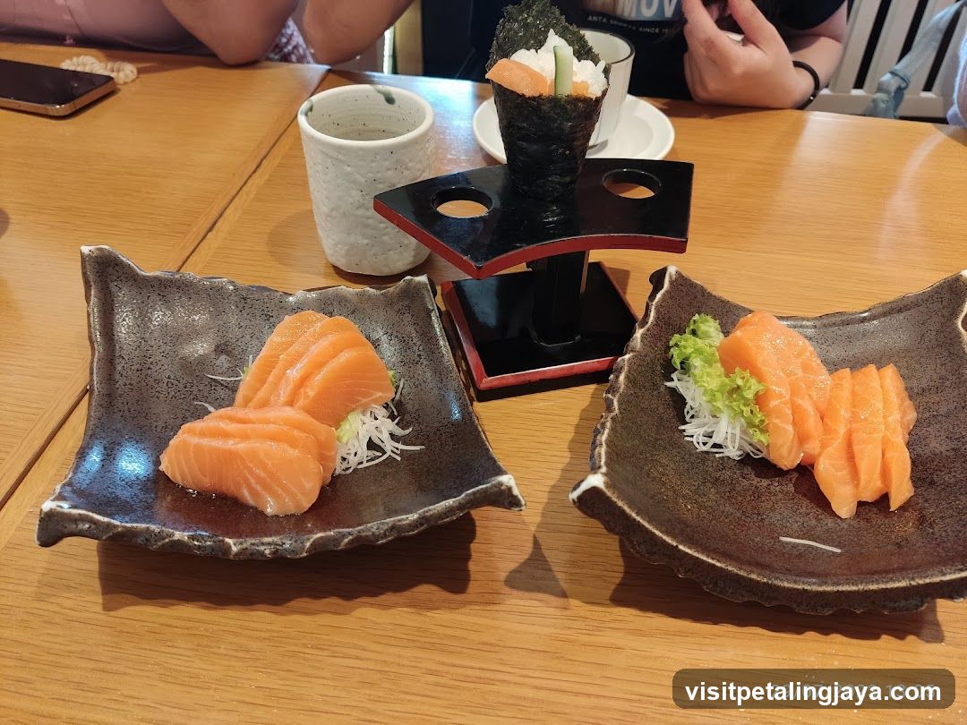 Salmon Sashimi and Hand Roll
