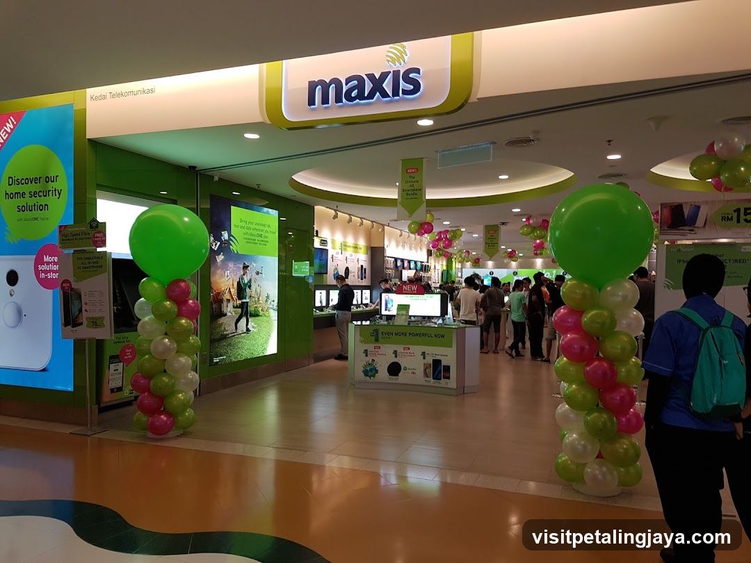 Maxis Store Interior