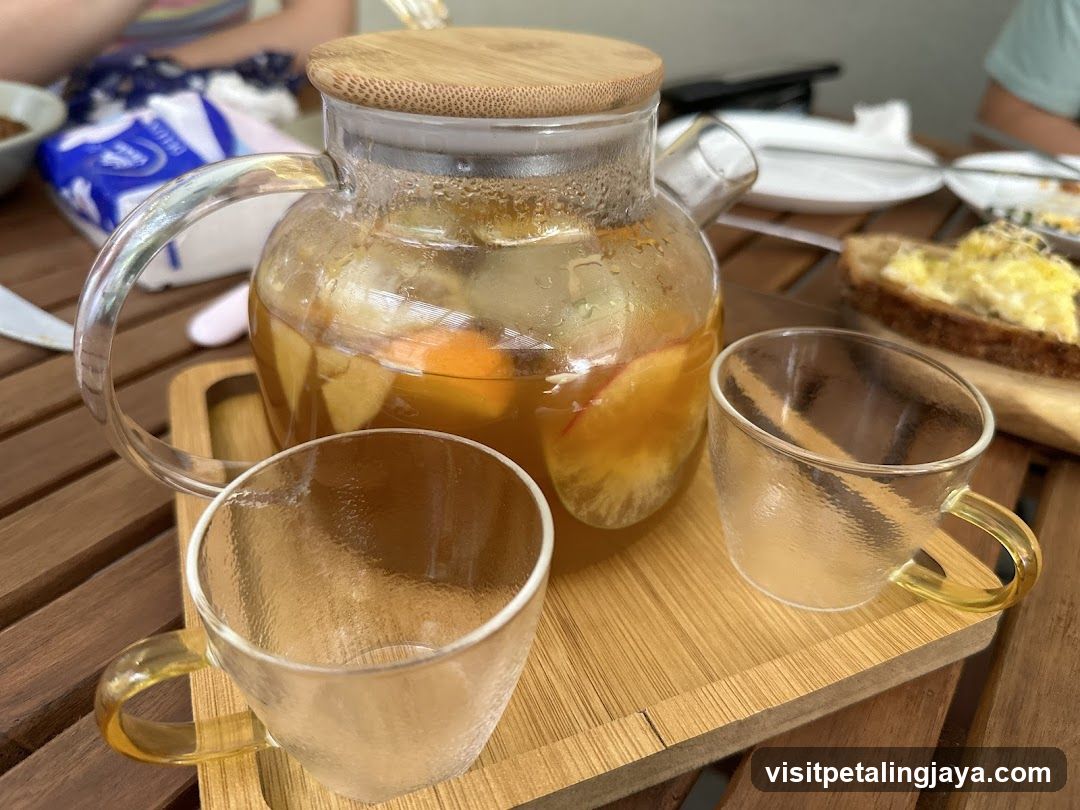 Fruit Tea and Toast