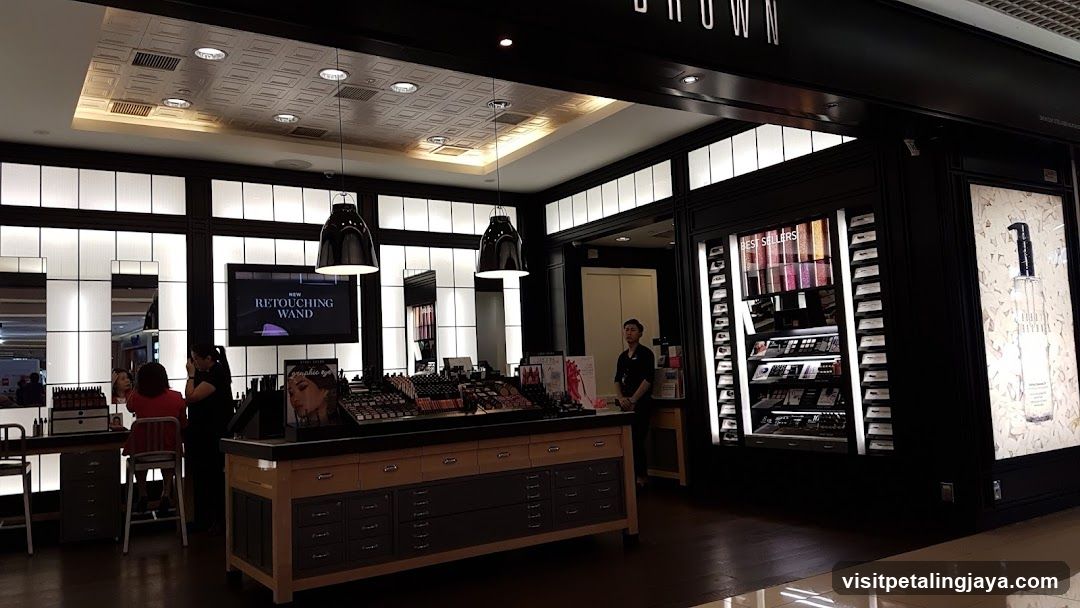 Browny Cosmetics Store Interior