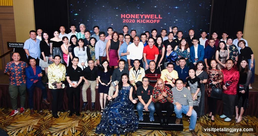 Honeywell 2020 Kickoff Group Photo