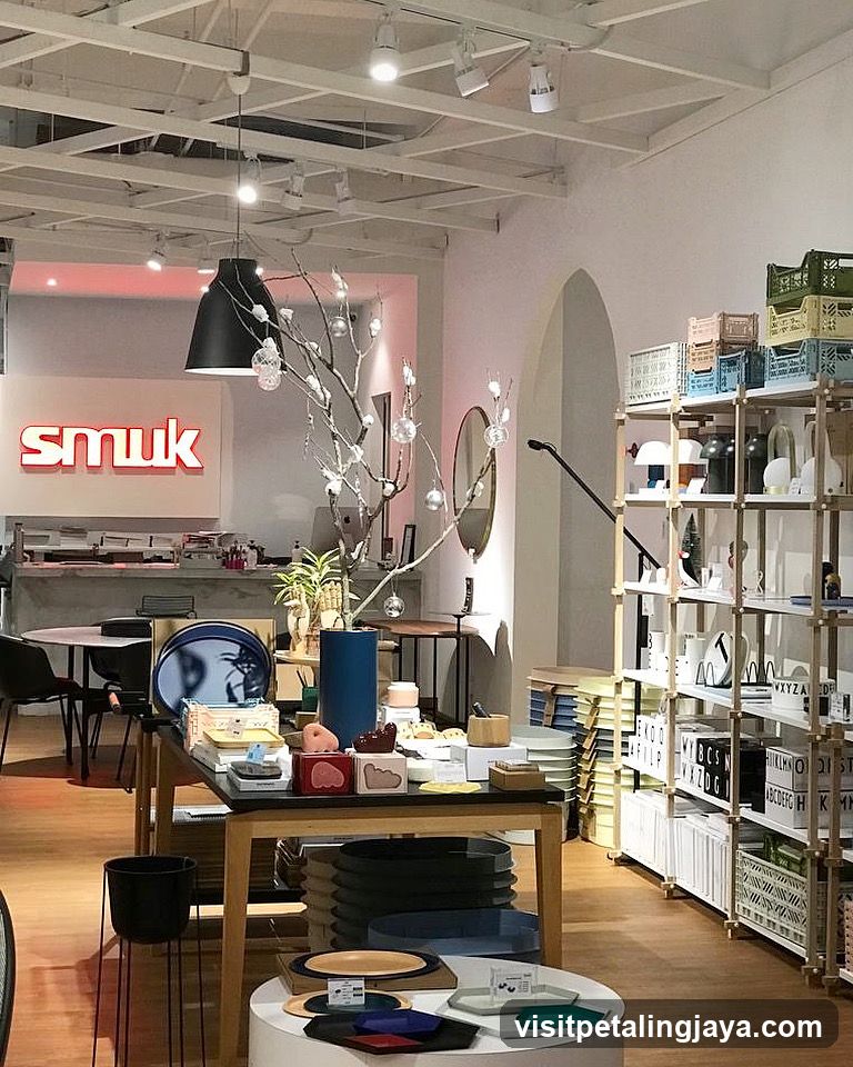 smuk interior display