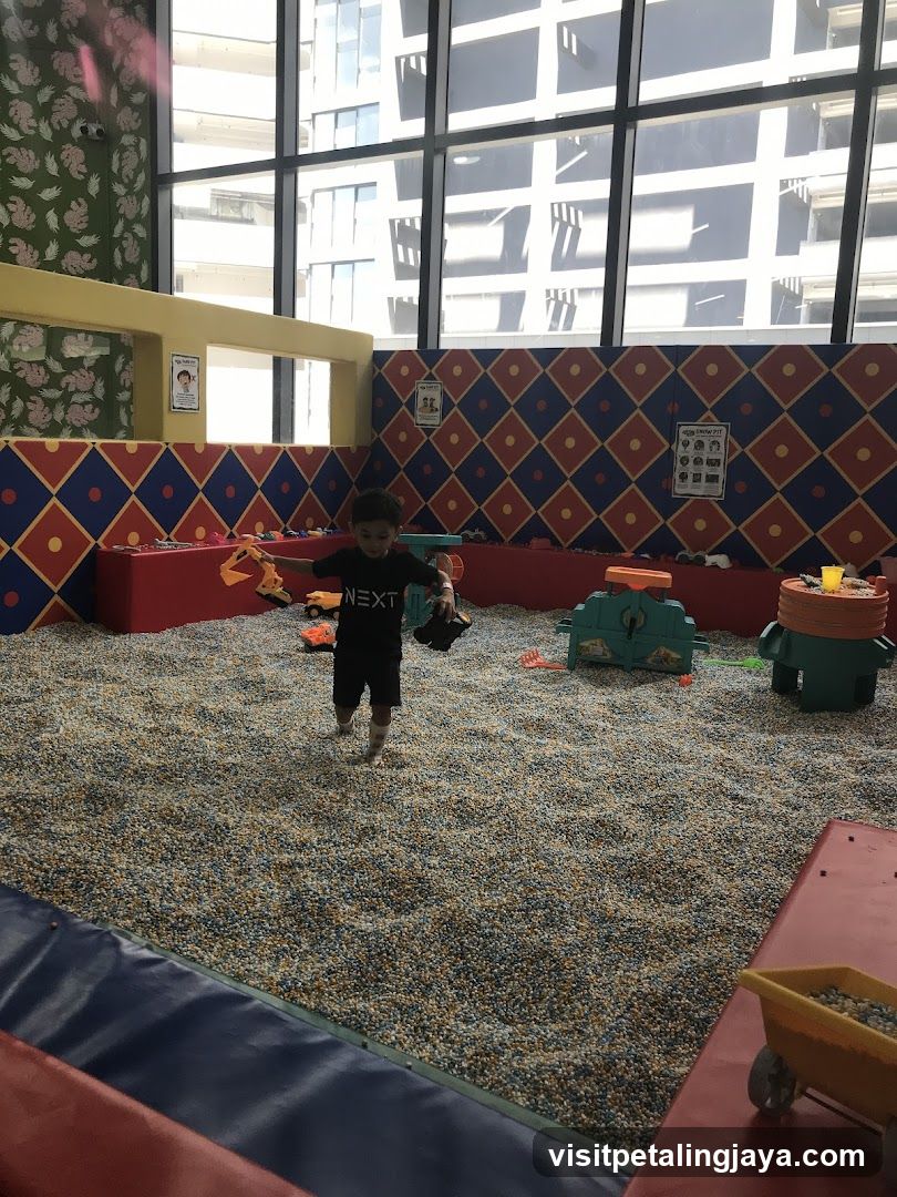 Indoor Playground Ball Pit