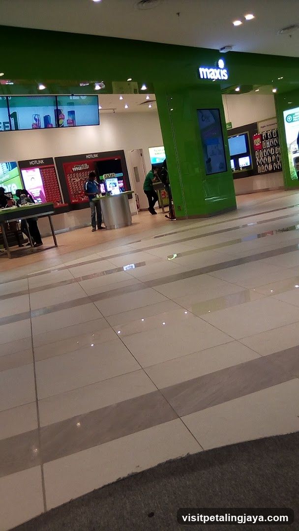 Maxis Storefront