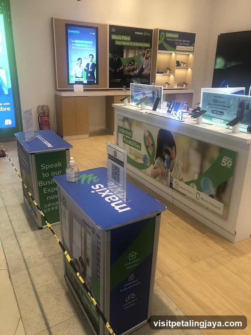 Maxis Store Interior