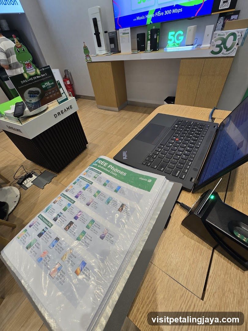 Phone Store Display