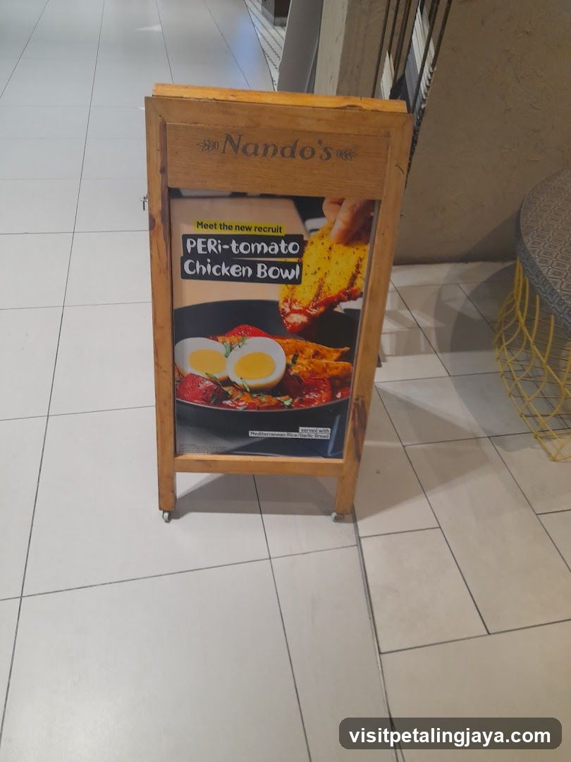 Nando's Peri-tomato Chicken Bowl Advertisement