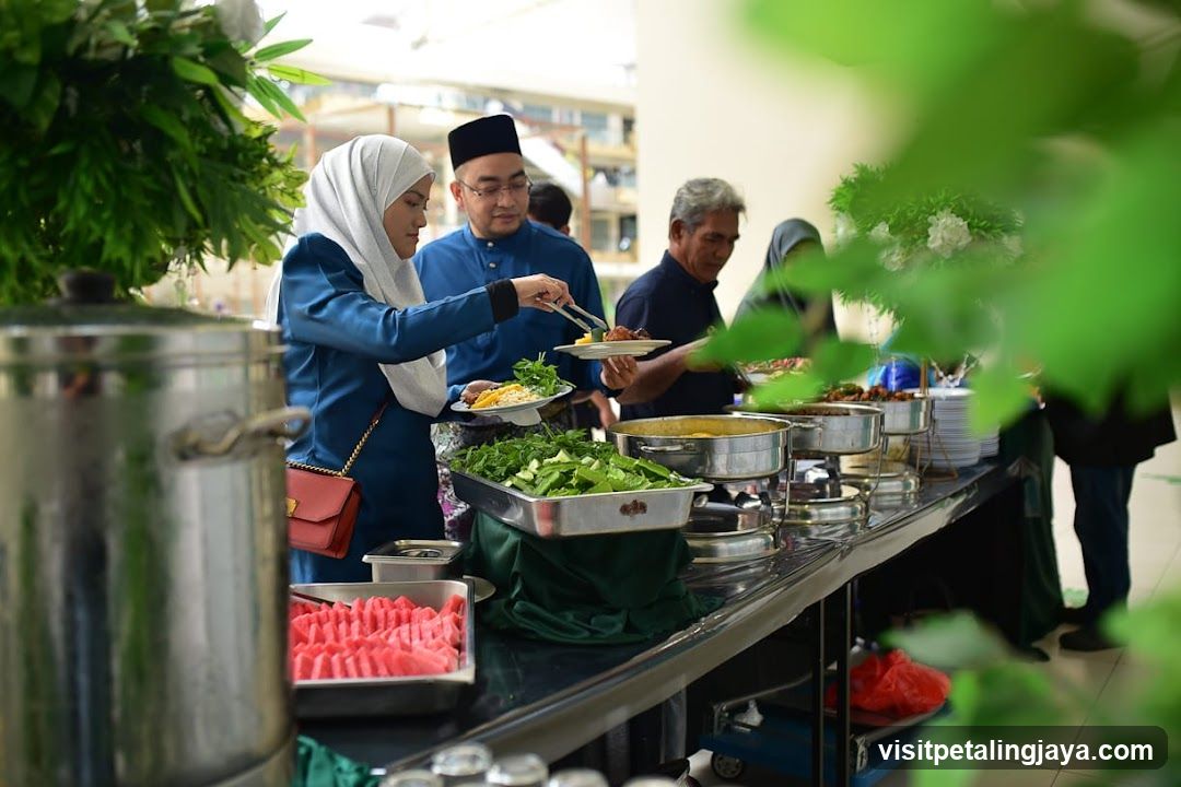 Buffet Line