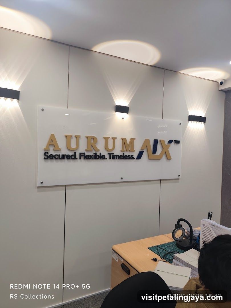 Aurumax Signage