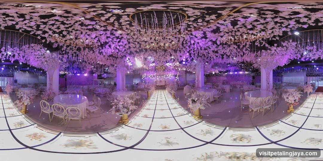 Luxurious Event Hall Decoration