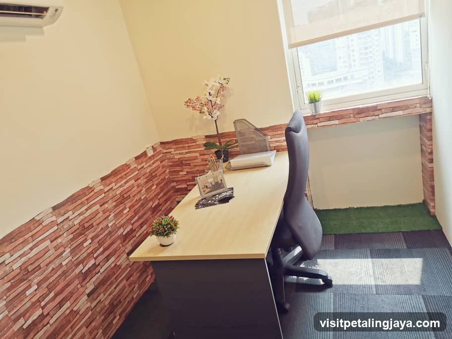 Office Desk Setup