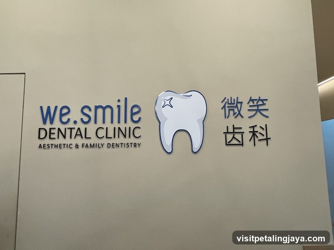 we.smile Dental Clinic Signage