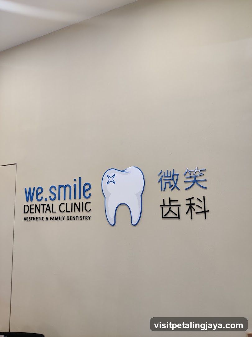 Dental Clinic Signage