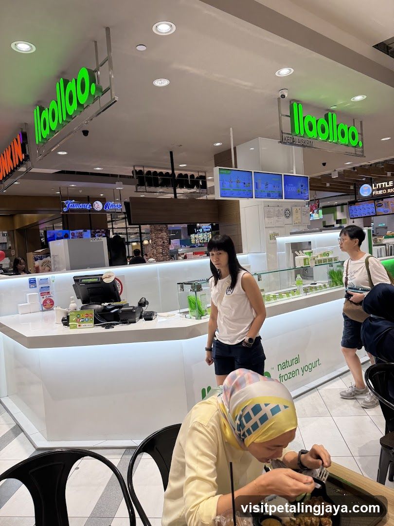 Laolao Yogurt Shop Interior