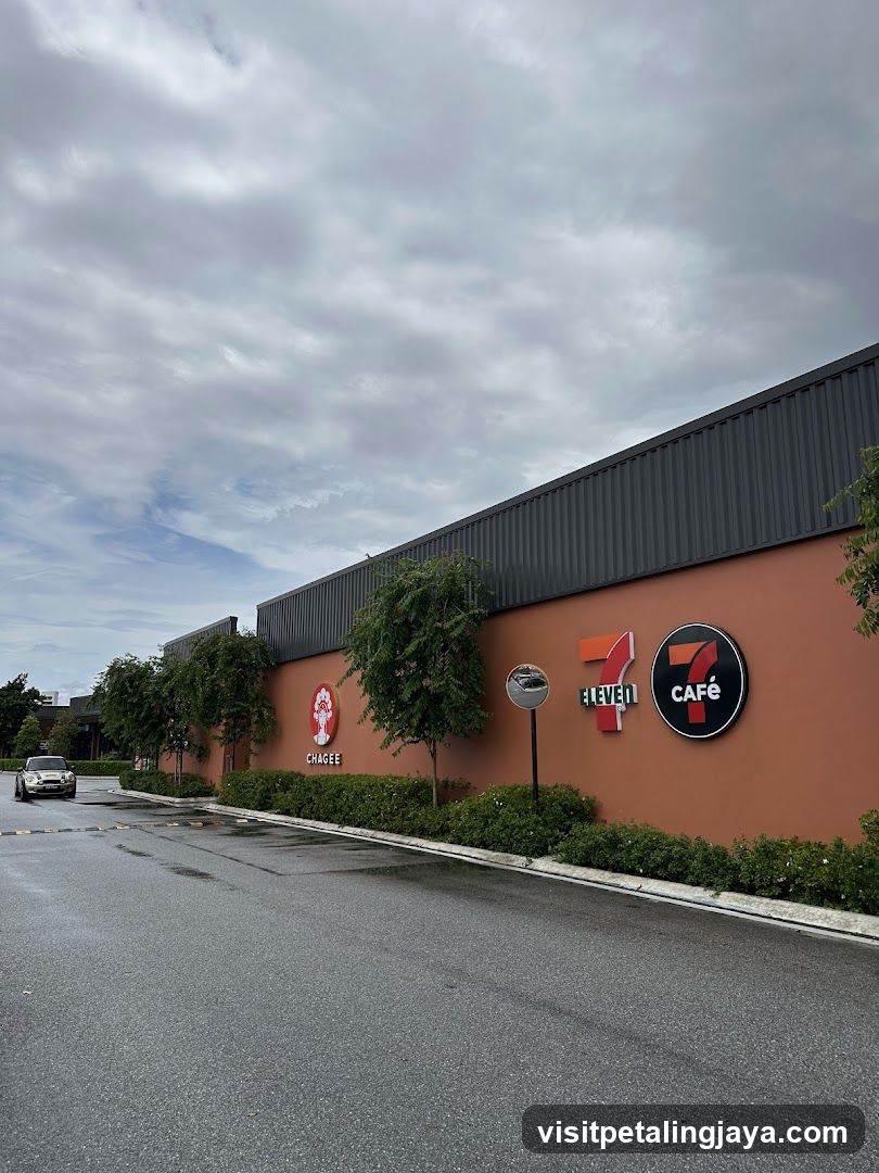 7-Eleven Elmina Lakeside Mall