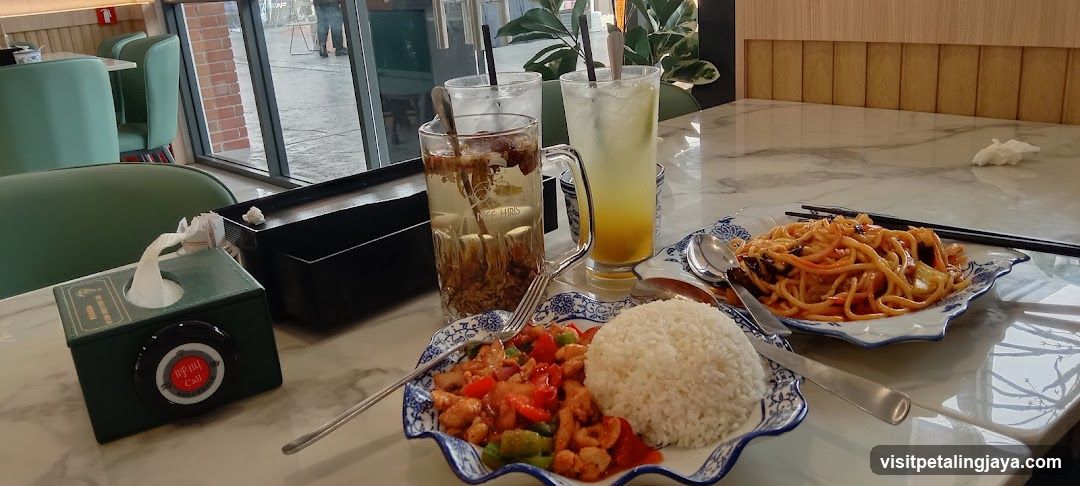 Table with Food and Drinks
