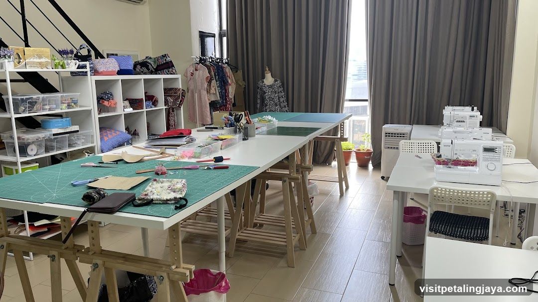 Two Moles Sewing Shop